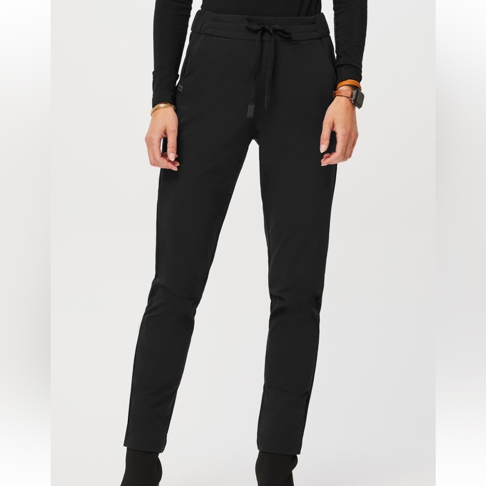 Women’s Figspro Skinny Trouser in black